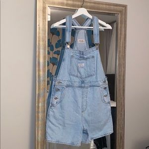 Vintage Levi’s overall shorts
